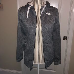 Women’s North Face jacket, Size Medium 🧣
